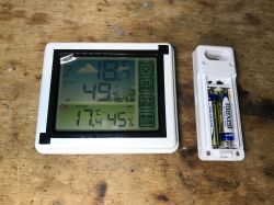 Stacja pogodowa (temperatura+wilgotność) RF z trzema czujnikami - EN8822-D