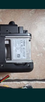 Urządzenie Webasto Thermo Top Evo z widoczną tabliczką znamionową.