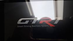 Identyfikacja stacyjki multimedialnej i podłączenie AUX do radia