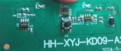 Płytka PCB z zaznaczonym procesorem, stabilizatorem i mostkiem H
