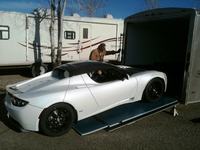 Nowy rekord Tesli Roadster 558km, na jednym ładowaniu Nowy rekord Tesli Roadster 558km, na jednym ładowaniu