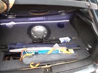 Czy skrzynia basowa 63L z głośnikiem PEIYING BC300F1 jest za duża? Brak basu