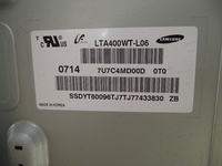 Uszkodzona matryca Samsunga LTA400WT-L06 Uszkodzona matryca Samsunga LTA400WT-L06