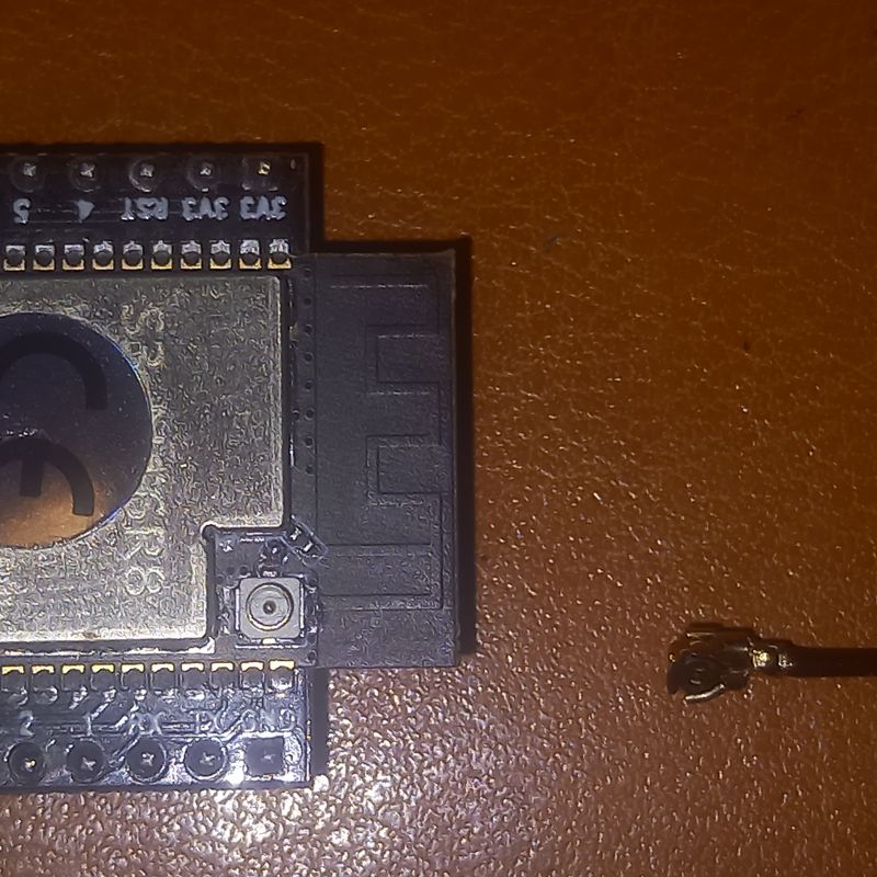 [ESP32-S3] Jak wybrać antenę PCB czy zewnętrzną 2.4GHz EDUP i jaki zasięg?