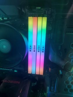 Zawieszanie się LEDów na pamięciach RAM GOODRAM 16GB 3600MHz CL18 IRDM RGB z Asus TUF B550-Plus