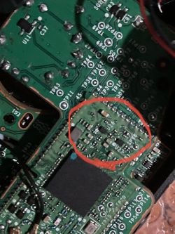 Pad Xbox Series - kursor kieruje w dół-prawo: wymiana analogów nieskuteczna, PCB się grzeje