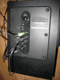 Czy da się podłączyc subwoofer do radia?