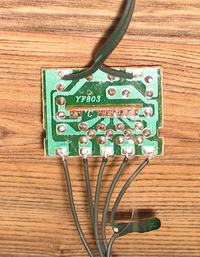 Płytka od lampek choinkowych - Gdzie przylutować kabel zasilania