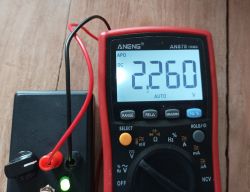 Prosty tester diod LED (Regulowane źródło prądowe)