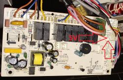 High One 12C49 A++ WSIC (WQP12-7601.D.1-1) - nie daje żadnych oznak życia.