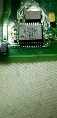 Citroen C4 Grand Picasso 2008 brak kondensatora na płytce kluczyka