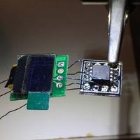 Zegarek oparty o ATtiny85 w pierścionku