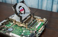 HP EliteDesk 800 G6 Mini - czarny ekran po resecie CMOS, brak BIOS i wentylatora