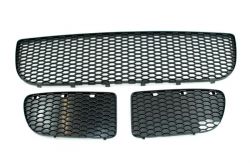 Montaż oryginalnych kratek zderzaka R32 w zderzak ABS Golf MK4