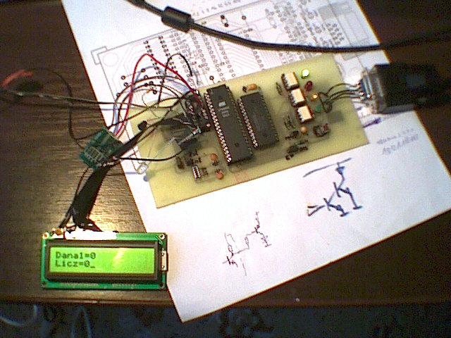 Emulator 89c2051 i 89c4051 + soft bascom jako pilot do Manty Emulator 89c2051 i 89c4051 + soft bascom jako pilot do Manty