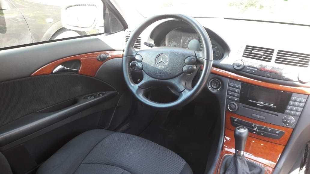 Mercedes E Klasa W211 Schemat Schowka Pod Radiem - Elektroda.pl