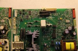Philips EP5360/10 – lokalizacja i przekładanie mikrokontrolera (i pamięci) z płyty E187447