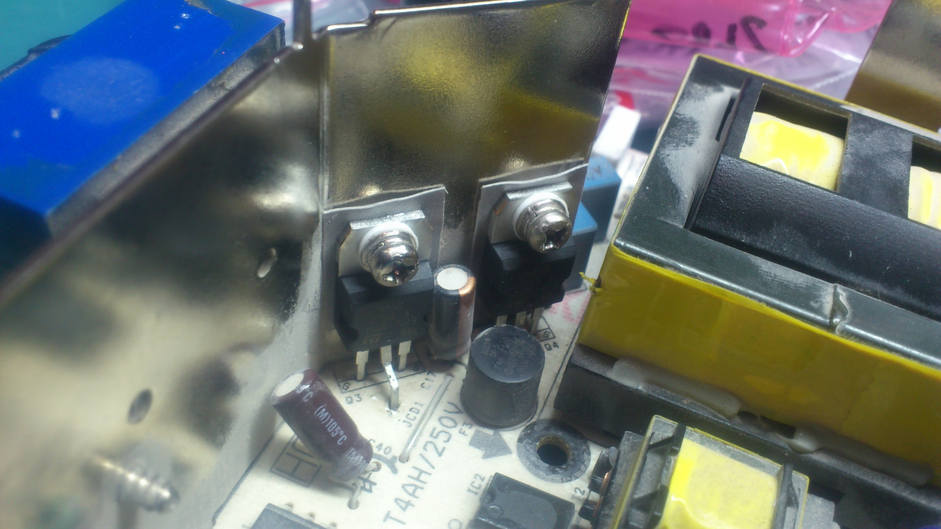 Hilti C4/36350 Charger Issue Green LED Flashing Every 2s, Battery Not