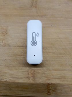 Zigbee sensor overestimates temperature by 3.9°C - how to calibrate readings?