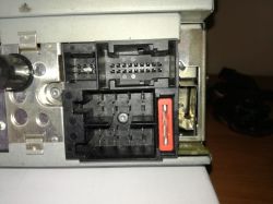 Mercedes CLK 2003 W209 - wymiana radia BECKER BE6021 na Comand 2.03 - czy potrzebuję adaptera?