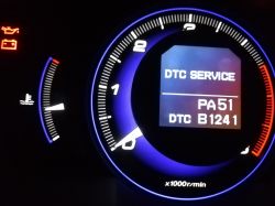 Honda Civic 8 Gen 2,2 D. 2006 - Pali się kontrolna ABS i VSA. ABS działa. B1170