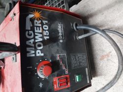 Panel sterowania spawarki Bester MAG Power 1501 z pokrętłem i przełącznikami