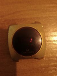 Quartzmatic z '75 - wyświetla dwie kreski, odlutowany styk przycisku