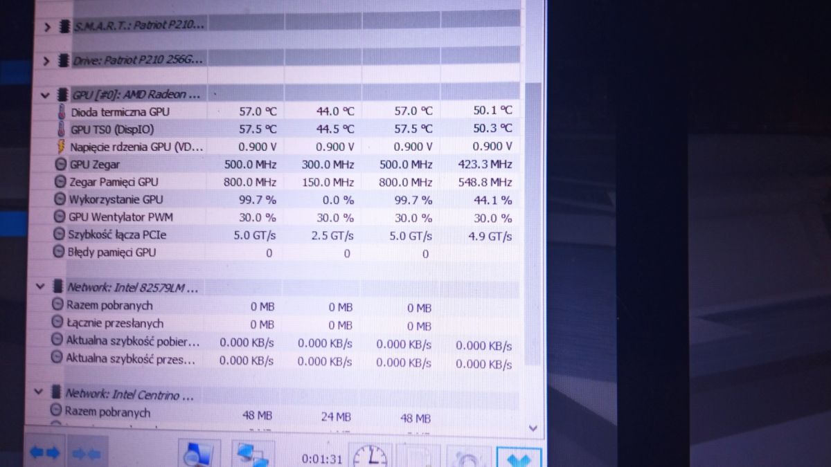 Laptop Radeon HD 7570M - Artefakty po załadowaniu windows'a