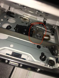 PSP 3004 - Piszczący, wydający dziwne dźwięki napęd