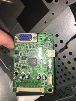 Samsung b1930n - Mruganie obrazu na ekranie Samsung b1930n - Mruganie obrazu na ekranie