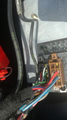 [Inne] Audi A4 B5 - Jak podłączyć radio, aby działały wszystkie głośniki i subwoofer?