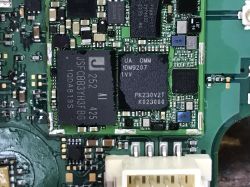 The interior of the Bosch IVS SLIM module, i.e. telemetry and fender detection in Car Sharing vehicl