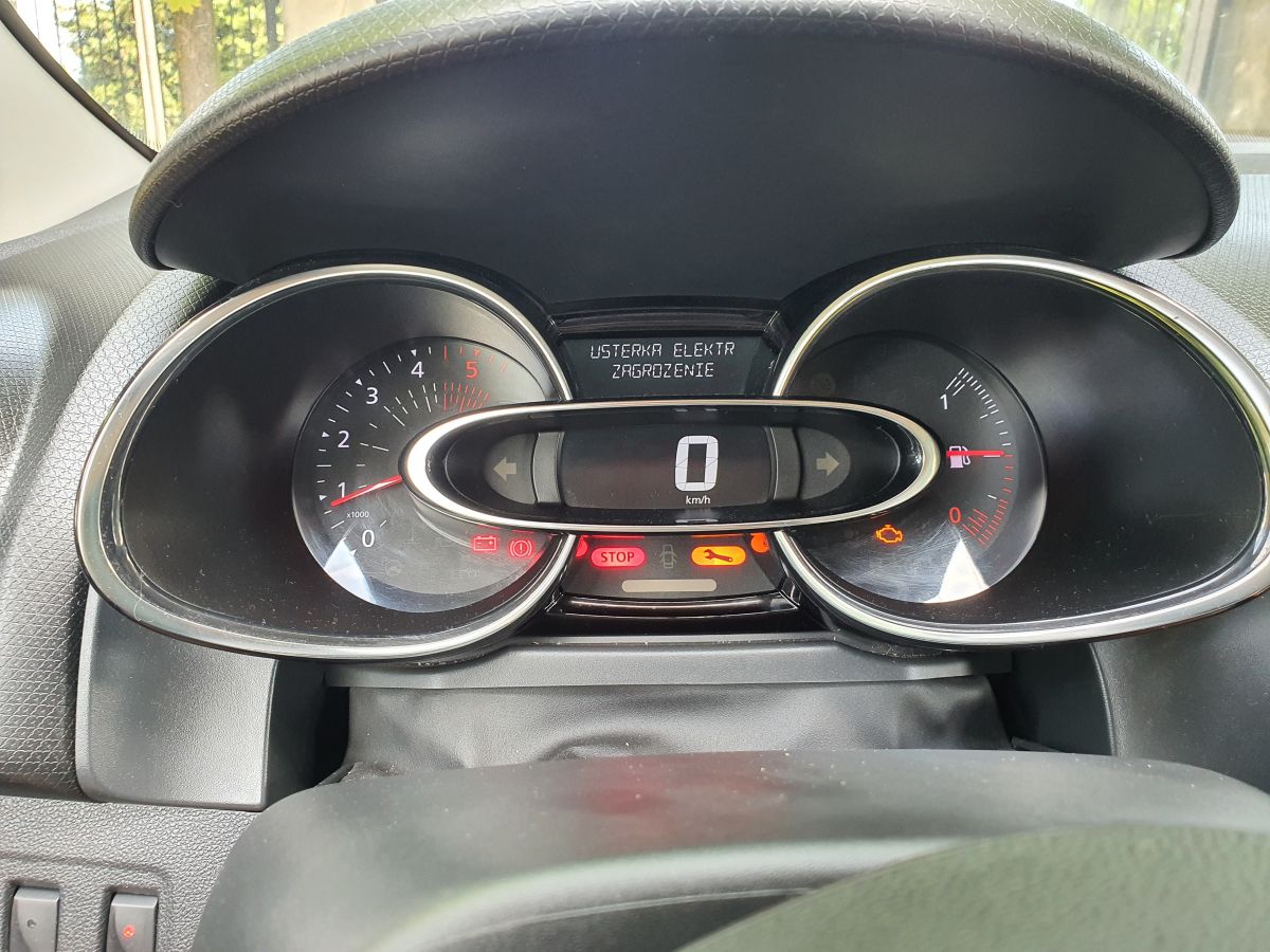 Renault Clio Iv 1 5 Dci Kontrolka Akumulatora Oraz Silnik