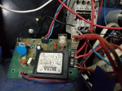 Półautomat spawalniczy Kraft Dele 180-200 po zmianie płyty sterującej na płytce bestera us45b/c