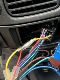 Renault Megane 1.4 16v 2002 - wymiana radia na Peiying PY3278 1-DIN (kompatybilność)