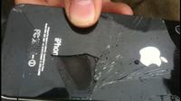 Apple iPhone 4 w ogniu? Wada technologiczna. Apple iPhone 4 w ogniu? Wada technologiczna.