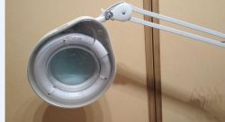 Warsztatowa lampa z lup± - prezentacja Warsztatowa lampa z lup± - prezentacja