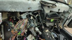 Problem z wyłączaniem zapłonu Golf 1.4 16v 1999r - konieczność wyjęcia bezpiecznika 38