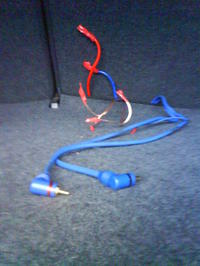 kable w bagażniku audi a6