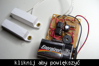 Alarm wykrywający niedomknięte drzwi