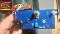 Moduł SMT-936AH z niebieską płytką PCB i złączami, widok z tyłu
