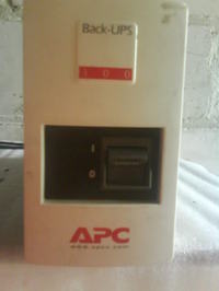 Przerobienie UPS-u APC na zimny start. Przerobienie UPS-u APC na zimny start.