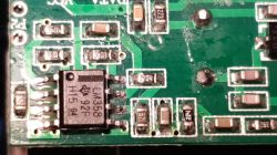 Podłączenie zamiennika pilota do maszyny KAM atmosphere KSM DMX 2000 - wymiana anteny KL320A