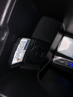 Dobór konwertera do amerykańskiego wejścia w samochodzie - jakie modele polecane?