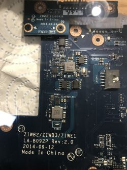 Lenovo B50-80 Model :80LT factory id :PRC4 nie włącza się.
