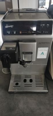 Ekspres De'Longhi Autentica Cappuccino ETAM29.660.SB z panelem dotykowym i modułem spieniania mleka