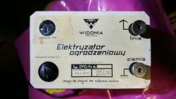 Naprawa pastucha Widonia - identyfikacja nieznanego elementu z oderwanym drucikiem