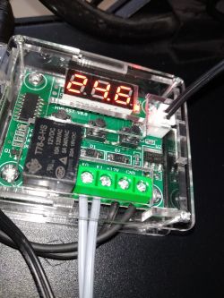 RF100V2 - Niska temperatura po przeróbce stołu na grzany z folią 12V