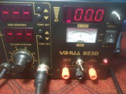 YIHUA 853D - wyświetlacz 0-15V bez regulacji, grzeje rezystor 10Ω 5W