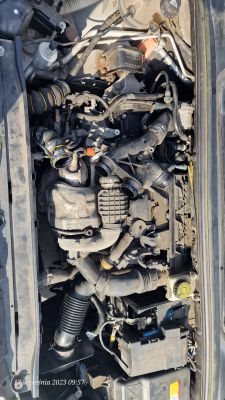 Peugeot 308sw 16 hdti z 2013 rok. Gdzie znajduje się czujnik położenia wałka rozrządu?